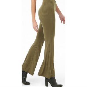 🥑 F21 Ribbed Flare Pants 🍵